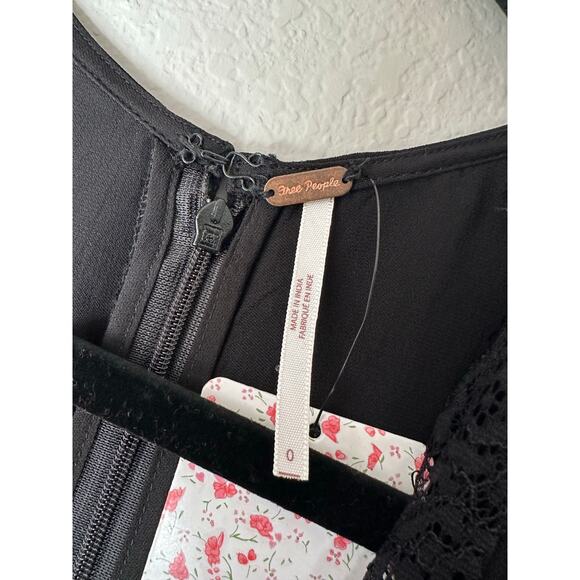 FREE PEOPLE CEM Black Sleeveless Lace Trim Deep V Cinch Waist Wide Leg Jumpsuit - Picture 14 of 14